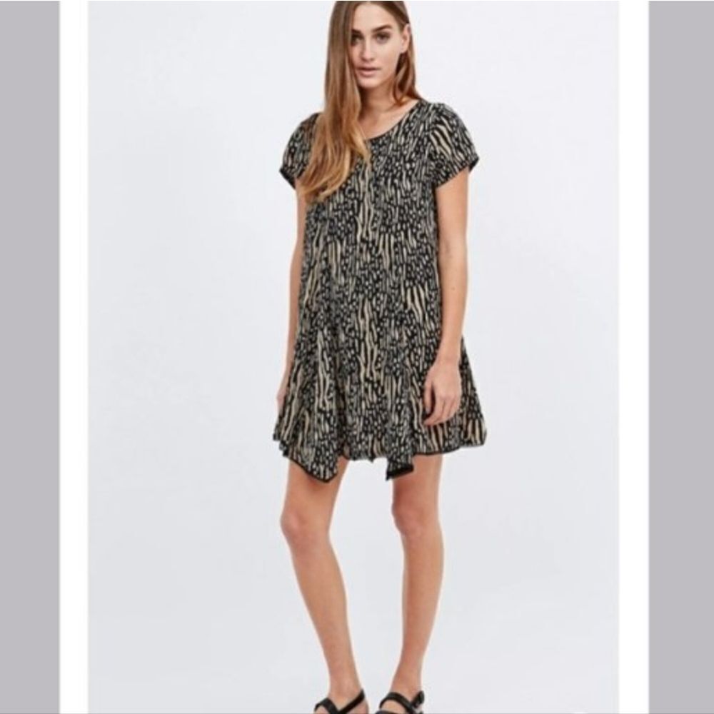 Silence + Noise Urban Outfitters Mini Dress. Whimsygoth, Beachy, Relaxed Mobwife
